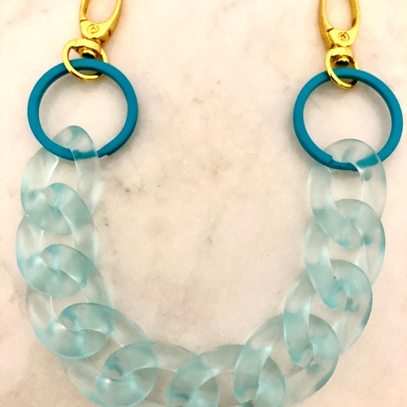 Acrylic Translucent Sky Blue Chain Link Bag Strap or Charm/Keychain - Picture 1 of 7
